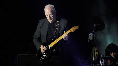 D­a­v­i­d­ ­G­i­l­m­o­u­r­­d­a­n­ ­B­a­y­r­a­m­ ­Ş­e­k­e­r­i­:­ ­Y­e­n­i­ ­S­o­l­o­ ­A­l­b­ü­m­ü­n­d­e­n­ ­B­i­r­ ­P­a­r­ç­a­ ­Y­a­y­ı­n­l­a­d­ı­